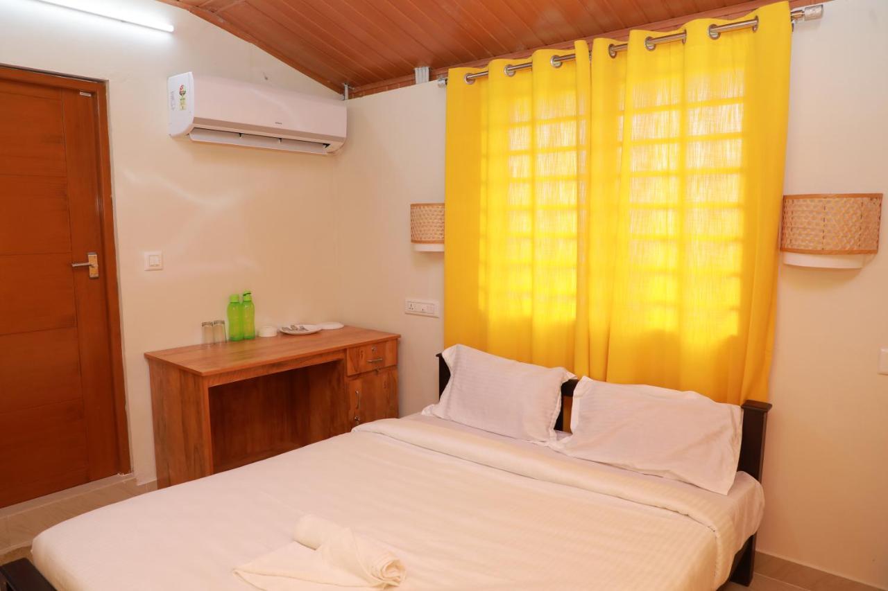 Hôtel Dreamz Airport Residency Cochin à Nedumbassery Extérieur photo