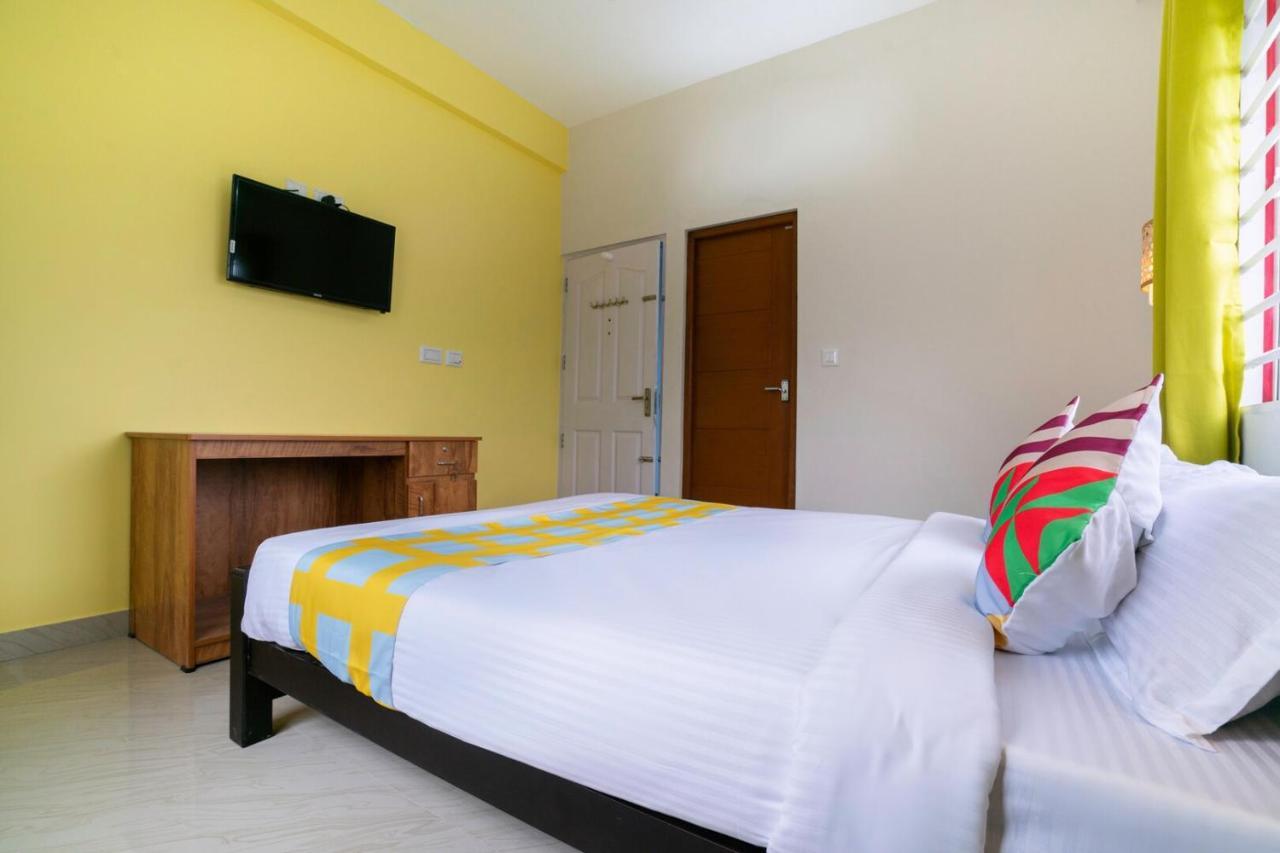 Hôtel Dreamz Airport Residency Cochin à Nedumbassery Extérieur photo